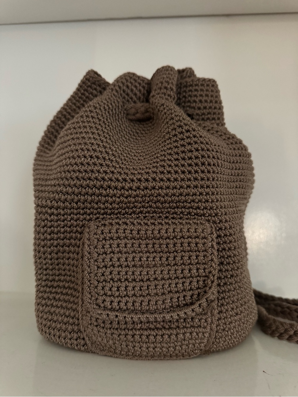 VTG The Sak Crochet Drawstring Bucket Backpack – Taupe / Brown Boho